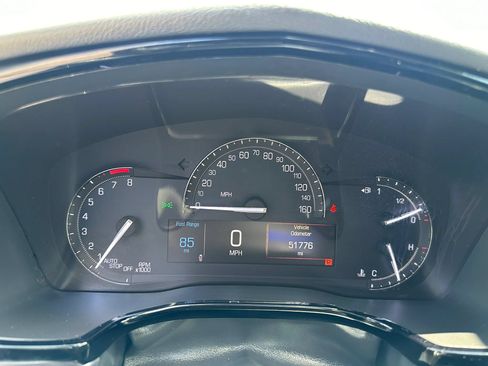 Used 2017 Cadillac XT5 Luxury w/ Driver Awareness Package AWD/4WD image 21