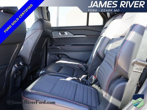 Certified 2025 Ford Explorer ST-Line w/ ST-Line Street Pack image 19