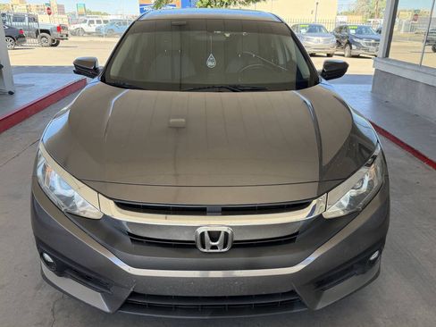Used 2018 Honda Civic EX-T image 3