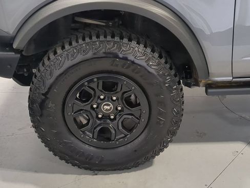 Used 2023 Ford Bronco Wildtrak AWD/4WD image 17