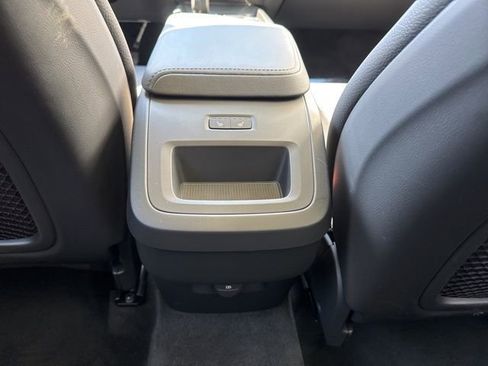 Certified 2025 Volvo XC60 B5 Plus AWD/4WD image 16