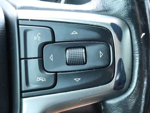 Used 2019 Chevrolet Silverado 1500 LTZ AWD/4WD image 14