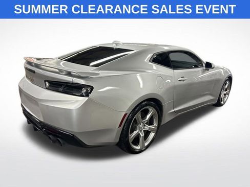 Used 2018 Chevrolet Camaro SS RWD image 5