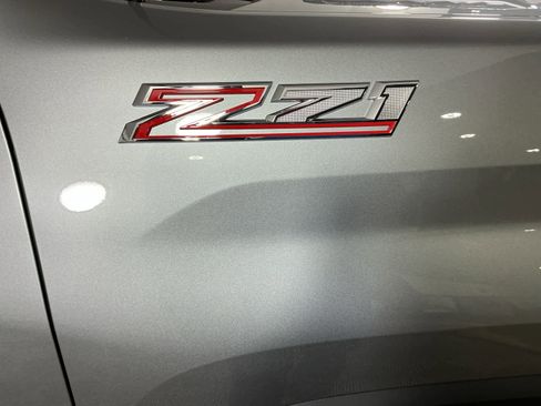 Used 2025 Chevrolet Silverado 2500 LT w/ All Star Edition image 5