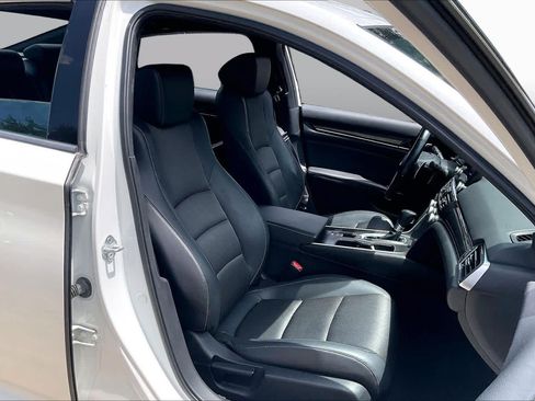 Used 2022 Honda Accord Sport image 9