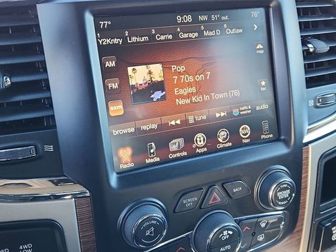 Used 2015 RAM 2500 Laramie w/ Convenience Group image 18