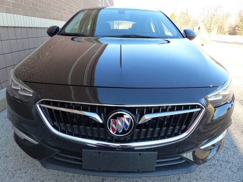 Used 2018 Buick Regal Essence w/ Driver Confidence Package #1 image 13