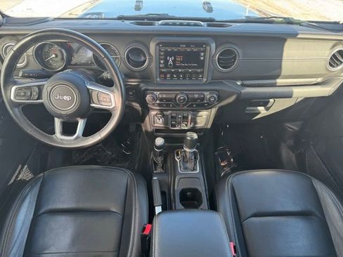 Used 2021 Jeep Wrangler Unlimited Sahara 4xe image 9