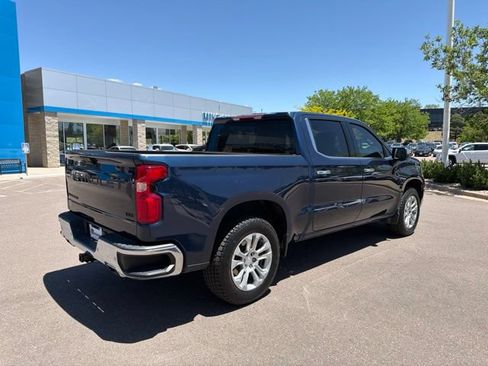 Used 2022 Chevrolet Silverado 1500 LTZ w/ Z71 Off-Road Package AWD/4WD image 6