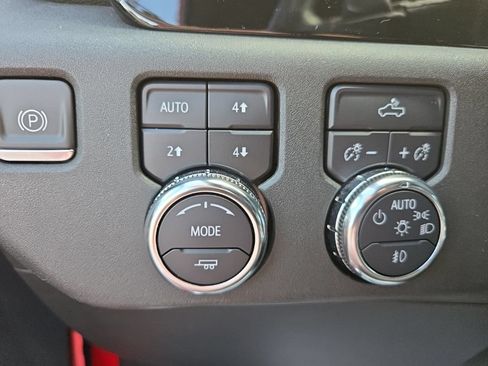 Certified 2023 GMC Sierra 1500 Elevation w/ LPO, Elevation Black Package AWD/4WD image 24