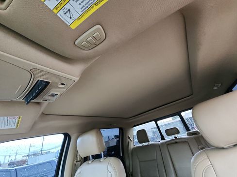 Used 2019 Ford F250 Lariat w/ Lariat Ultimate Package image 16
