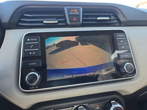 Used 2021 Nissan Versa SV image 26