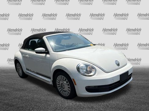 Used 2013 Volkswagen Beetle 2.5 FWD image 2