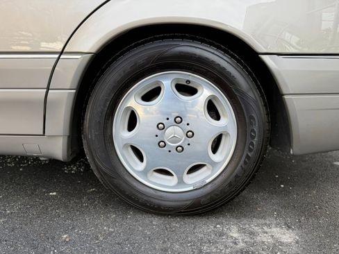 Used 1995 Mercedes-Benz S 500 Sedan image 62