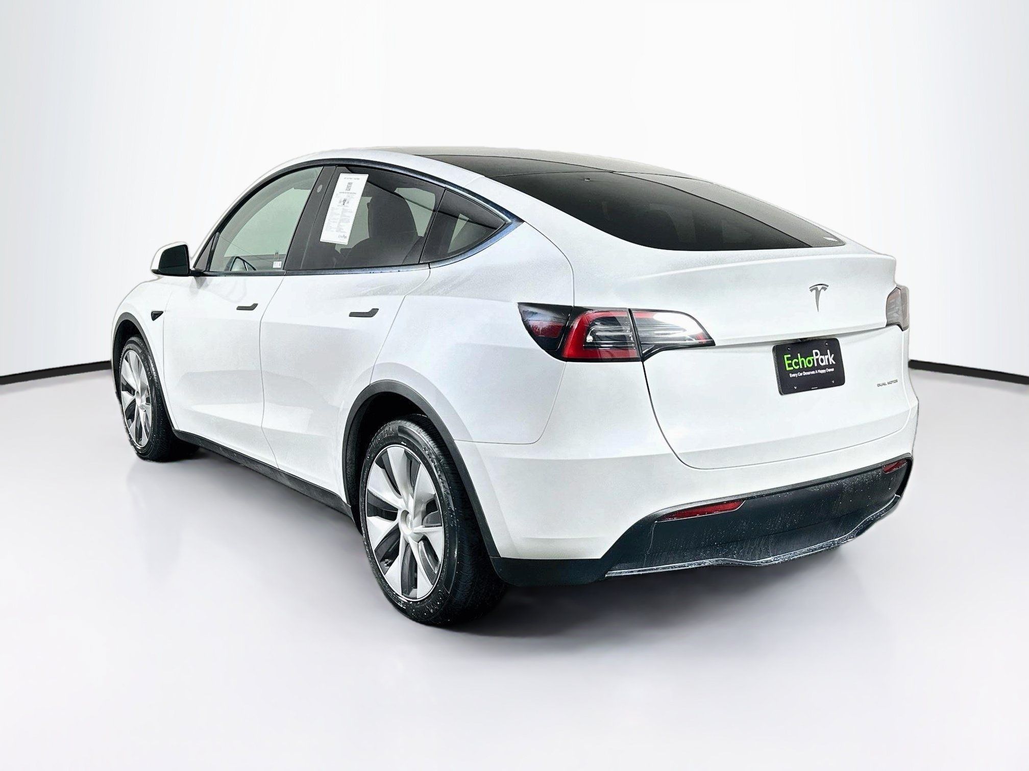 Used 2023 Tesla Model Y Long Range AWD/4WD image 5