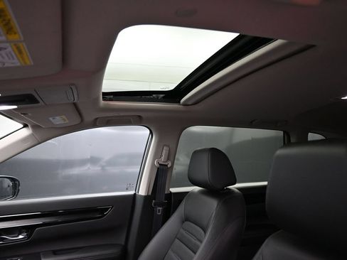 Used 2025 Honda CR-V EX-L image 4
