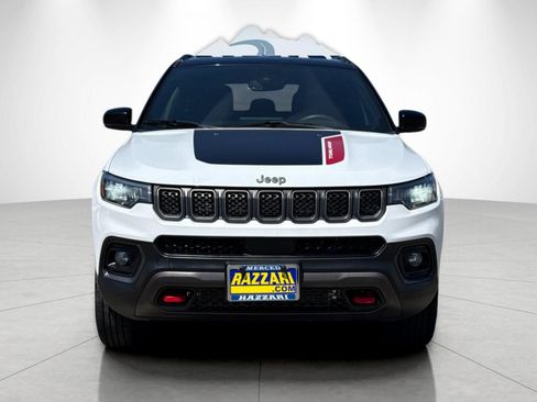Used 2024 Jeep Compass Trailhawk AWD/4WD image 8