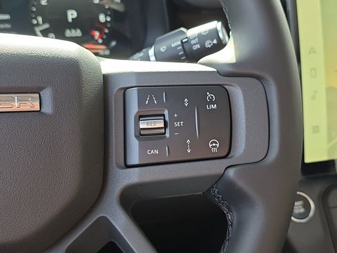 New 2026 Land Rover Defender 110 S image 17