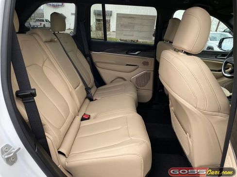 New 2026 Jeep Grand Cherokee Limited image 8