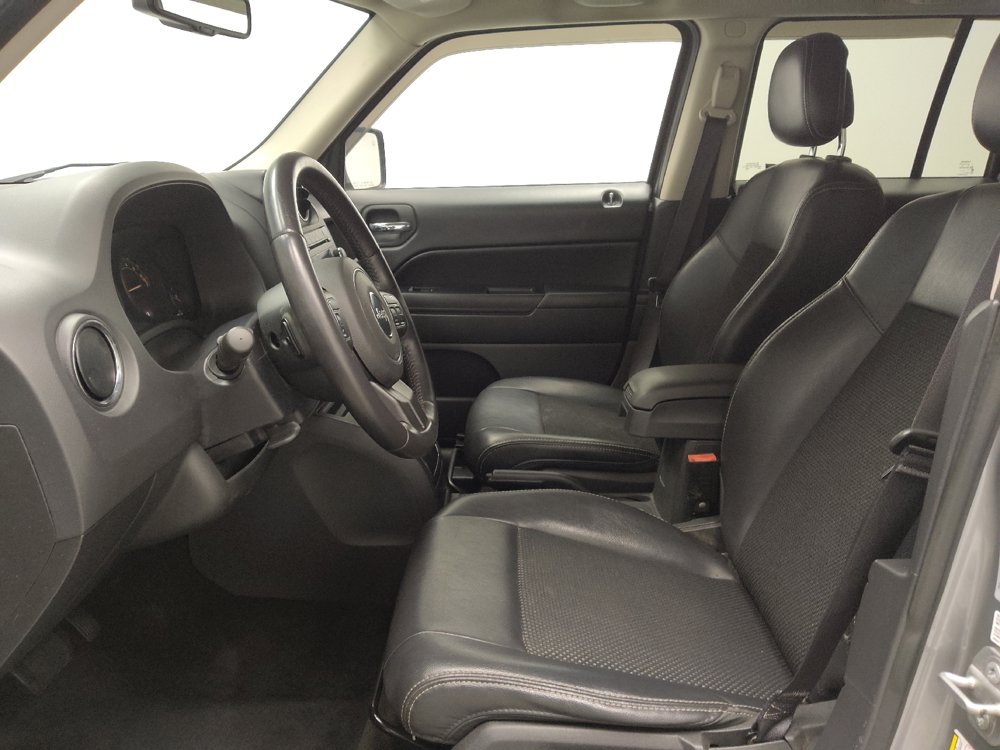 Used 2016 Jeep Patriot Sport w/ Power Value Group AWD/4WD image 17