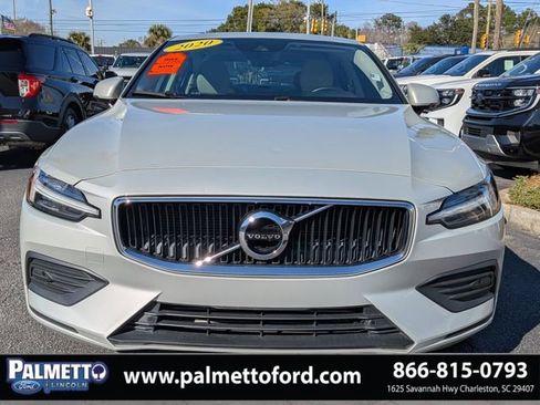 Used 2020 Volvo S60 T5 Momentum w/ Protection Package image 8