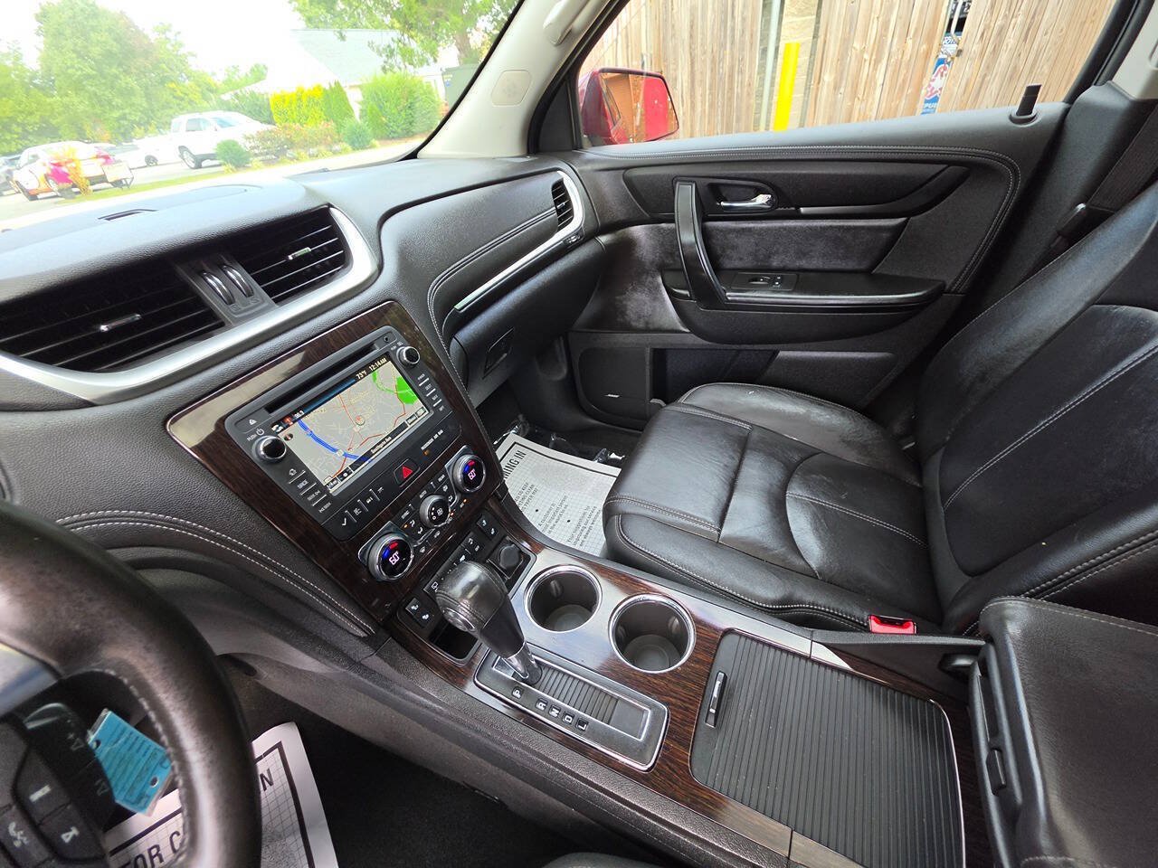 Used 2017 Chevrolet Traverse LT AWD/4WD image 28