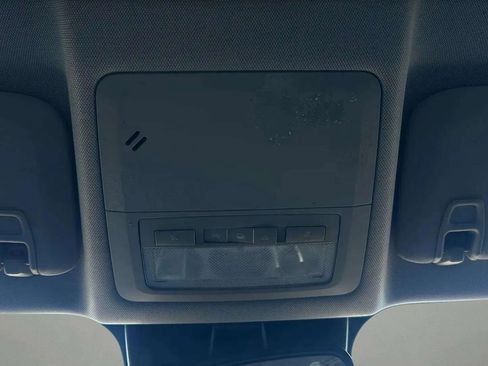 Used 2016 Chevrolet Cruze LT w/ Technology Package image 40