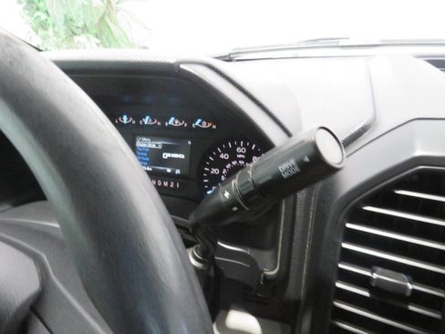 Used 2019 Ford F150 XL w/ Equipment Group 101A Mid RWD image 14