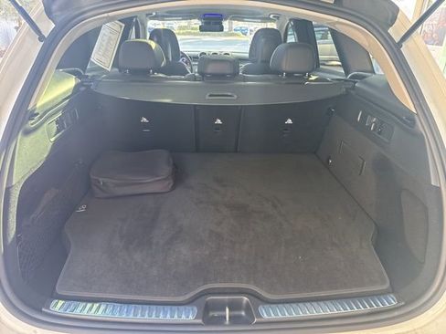 Used 2025 Mercedes-Benz GLC 350e 4MATIC image 13