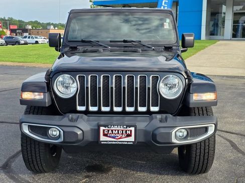 Used 2021 Jeep Wrangler Unlimited Sahara w/ Cold Weather Group AWD/4WD image 4