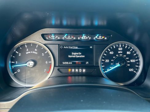 Used 2020 Ford Expedition XLT image 16