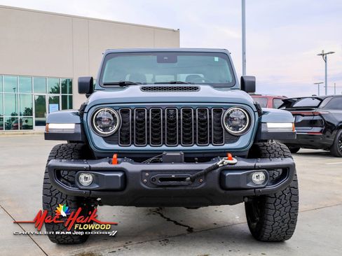 Used 2024 Jeep Gladiator Mojave image 5