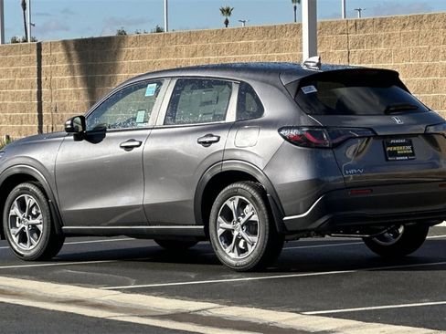 New 2026 Honda HR-V LX image 6