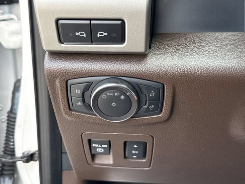 Used 2019 Ford F150 King Ranch w/ Equipment Group 601A Luxury RWD image 14