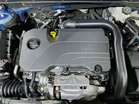 Used 2024 Chevrolet Malibu LT FWD image 9