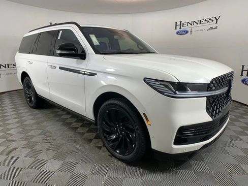 New 2025 Lincoln Navigator Reserve w/ Jet Appearance Package image 10