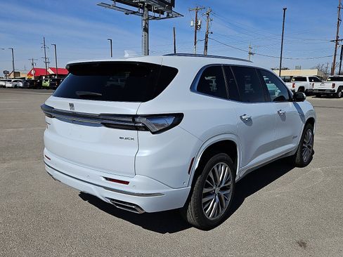 New 2026 Buick Enclave Avenir w/ Super Cruise Package image 5
