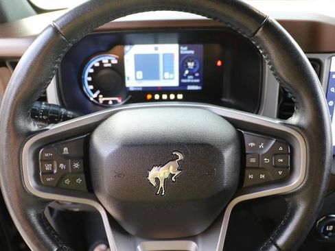 Used 2023 Ford Bronco Outer Banks AWD/4WD image 27
