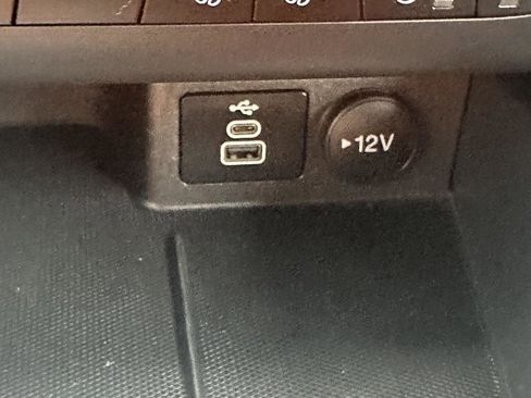 Used 2024 Ford Escape ST-Line image 23