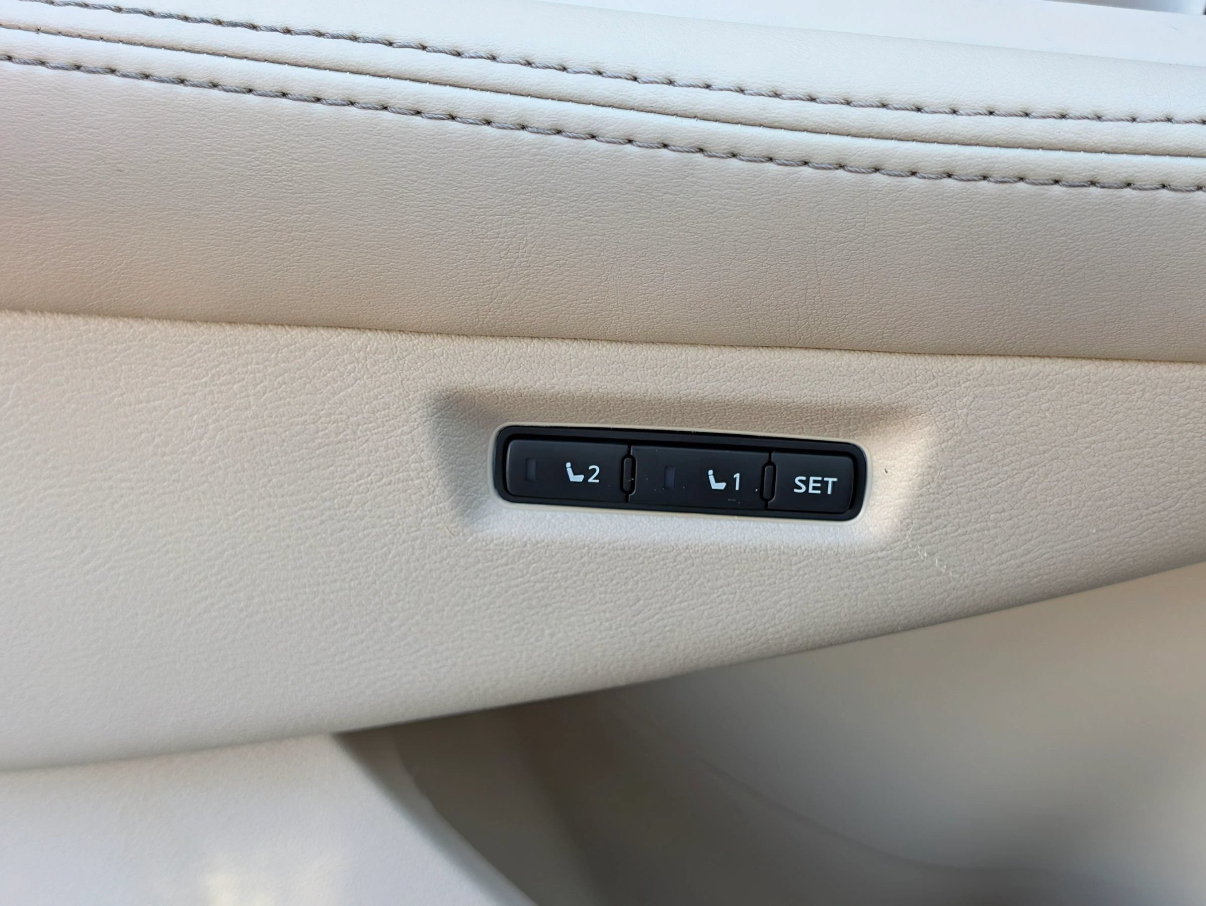 Used 2016 Nissan Murano SL AWD/4WD image 24