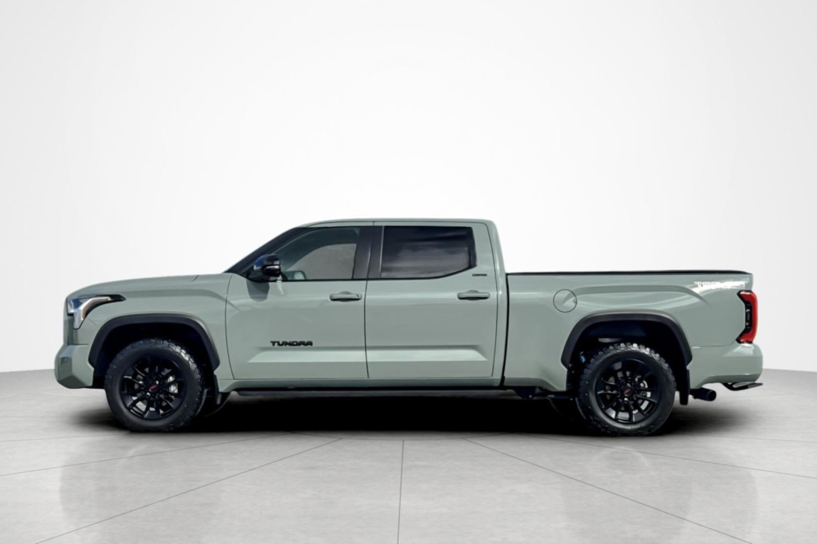Used 2024 Toyota Tundra Limited w/ TRD Off-Road Package AWD/4WD image 2