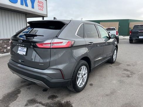 Used 2024 Ford Edge SEL image 11