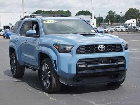Used 2025 Toyota 4Runner TRD Sport Premium AWD/4WD image 23
