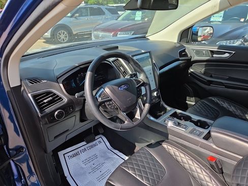 Used 2024 Ford Edge Titanium w/ Equipment Group 301A AWD/4WD image 10