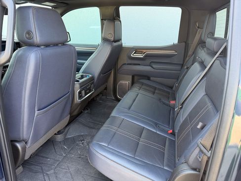Used 2022 Chevrolet Silverado 1500 High Country w/ High Country Premium Package AWD/4WD image 20