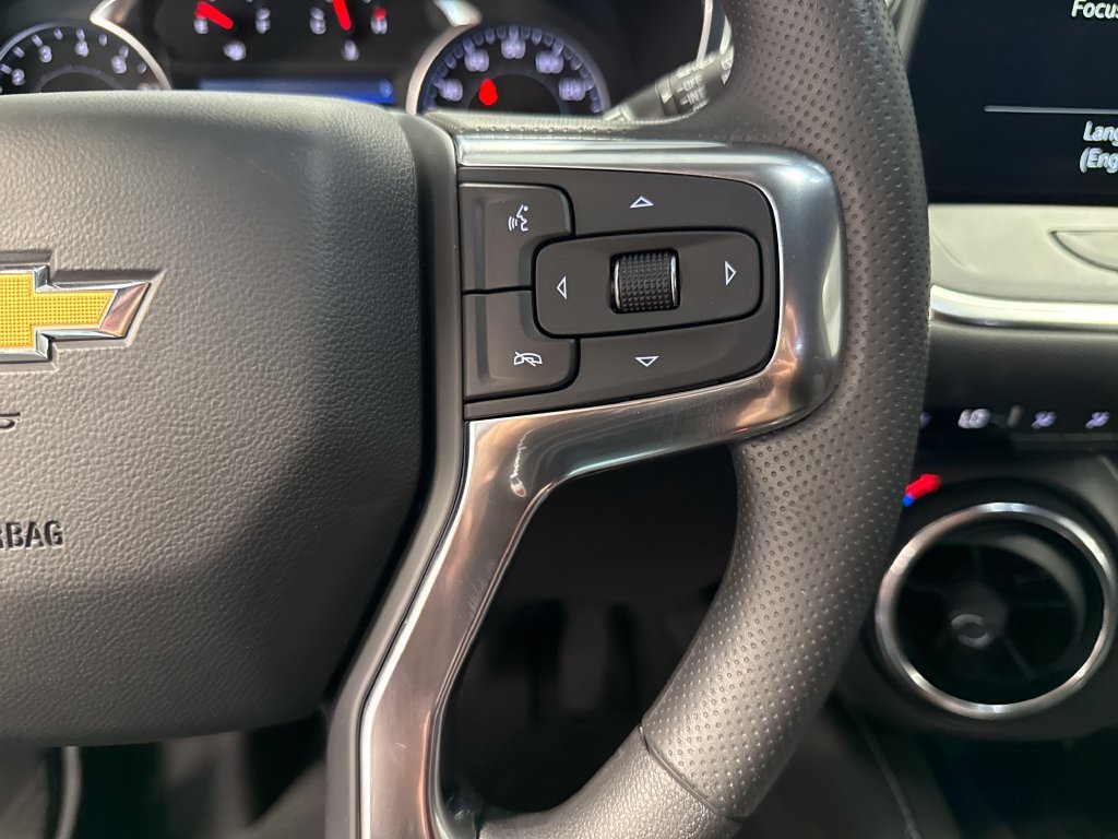 New 2026 Chevrolet Blazer LT w/ Convenience Package FWD image 3