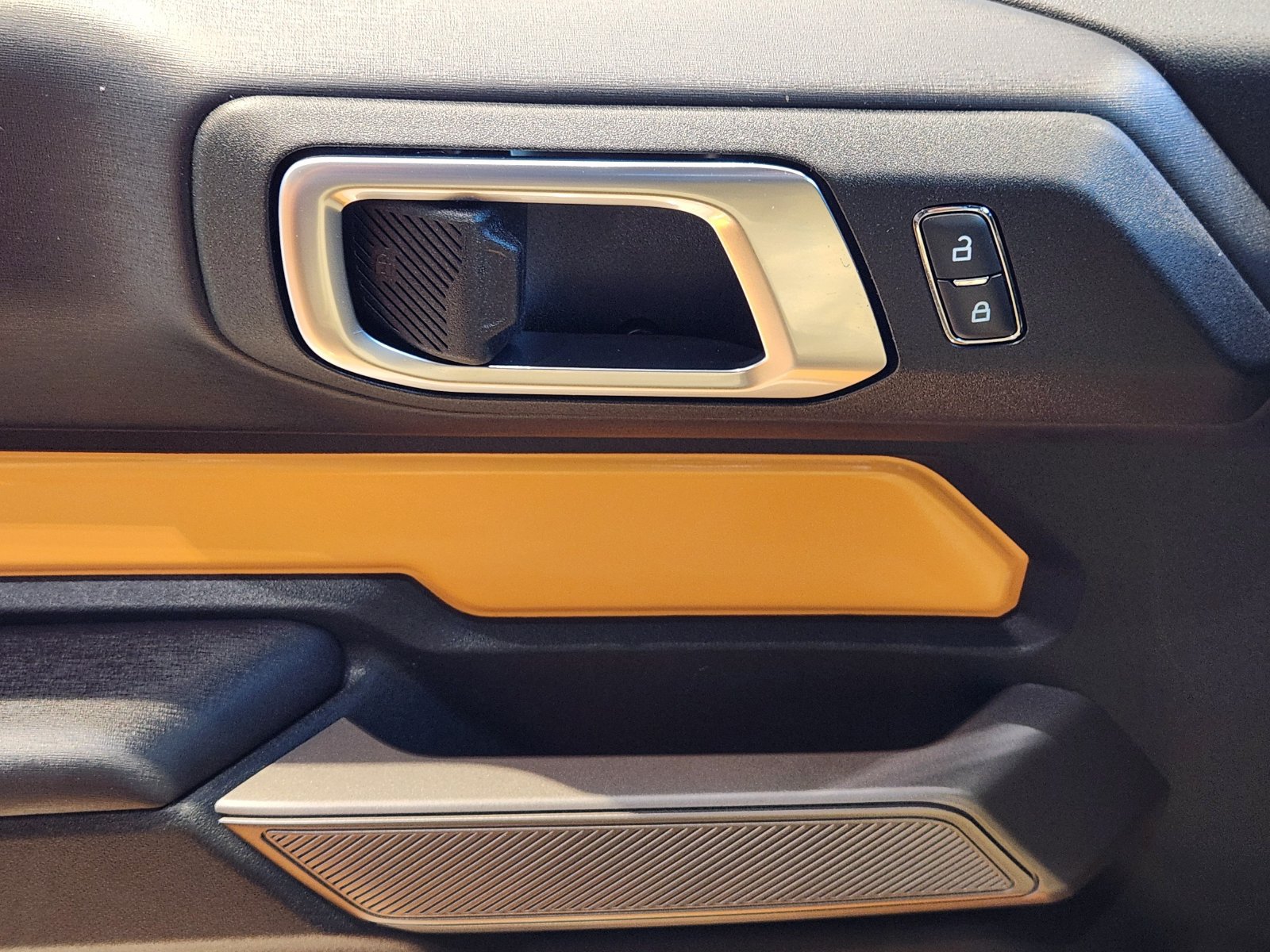 Certified 2021 Ford Bronco First Edition AWD/4WD image 23