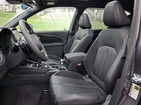 Used 2025 Subaru Forester Touring w/ Touring Package AWD/4WD image 15