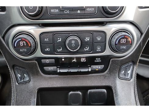 Used 2015 Chevrolet Tahoe LT image 29