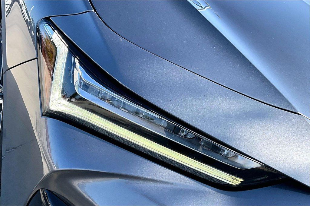 Used 2024 Acura TLX w/ Technology Package FWD image 34